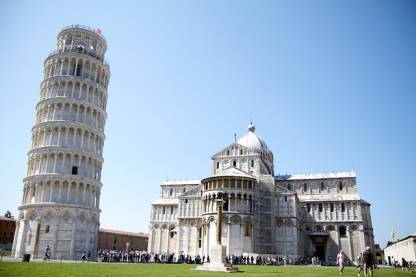 megrövidült főnévi igenév olasz Pisa Torre Pendente